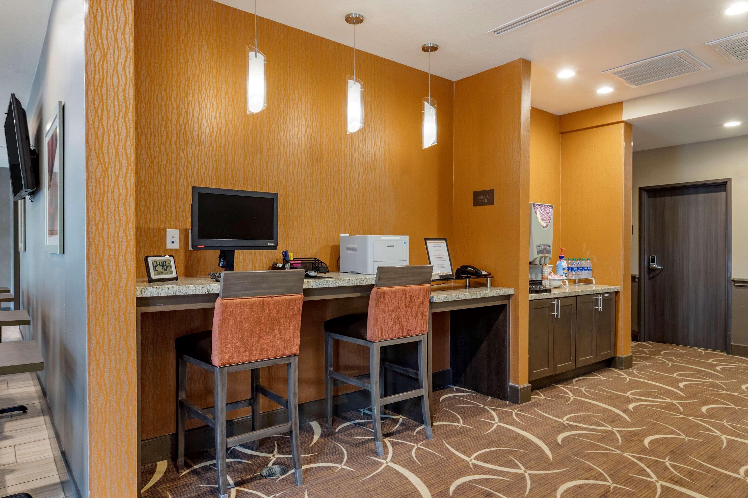 Comfort Suites Near Sam Houston Race Park Jersey Village Exteriér fotografie